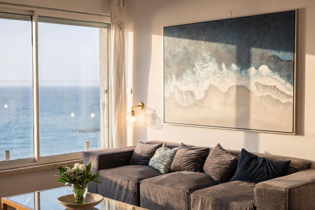 Beachfront Apartment With Breathtaking Sea View Нетания Экстерьер фото